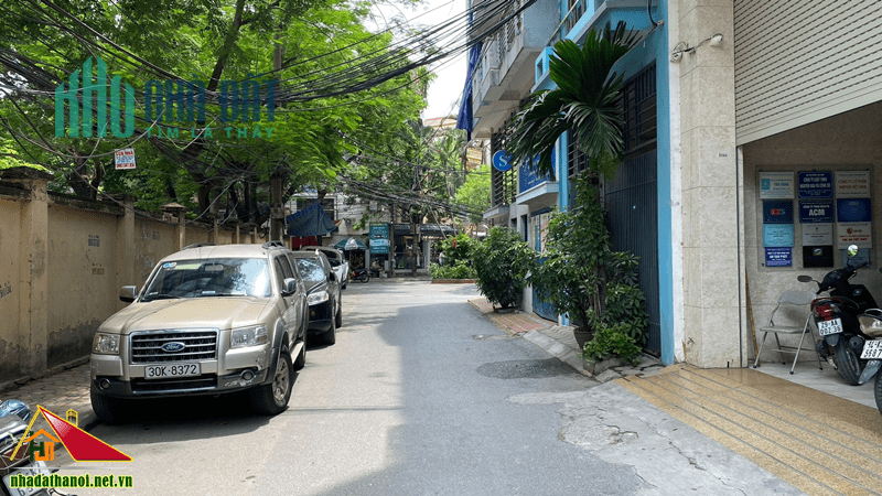 Chính chủ bán nhà số 16 ngõ 42 Vũ Ngọc Phan, Đống Đa 67,5m2 giá 16 tỷ