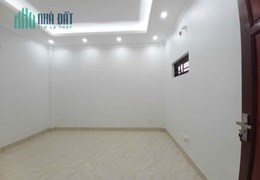 BÁN NHÀ ĐẸP Ở SƯỚNG LIÊN MẠC CAO TẦNG GIÁ RẺ NGÕ THOÁNG NHỈNH 2.6 TỶ