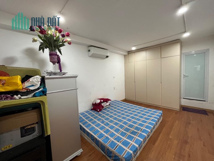Bán nhà 81m2 phố Nguyễn Văn Cừ, Long Biên Gara Ô tô Thang máy XỊN Nội thất Cao Cấp 10.3 Tỷ
