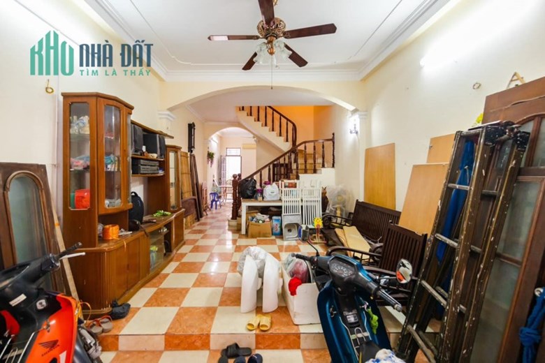 Nhà 60m Mặt Tiền 5m Phân Lô Phố Trung Kính. Vỉa Hè Đá Bóng. Ô Tô Tránh Kinh Doanh Sầm Uất. Chủ Cần