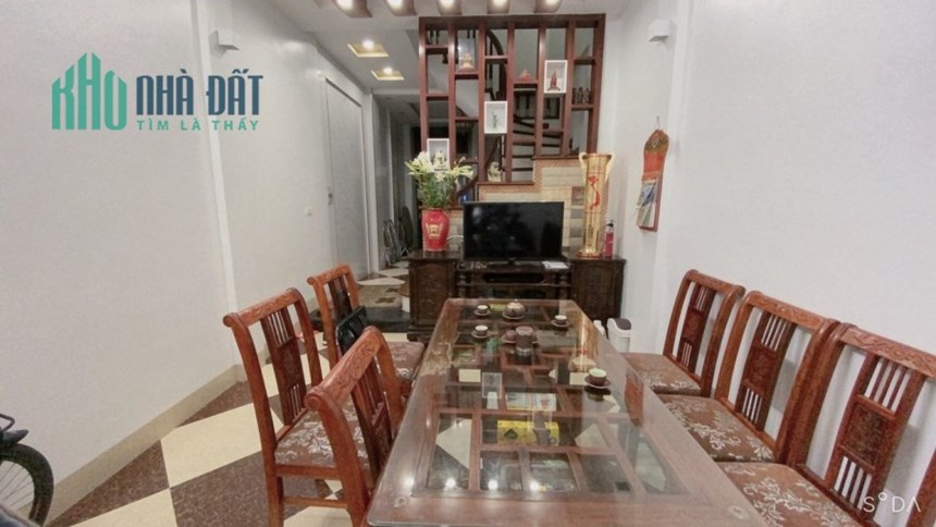Nhà 55m Xây 7 Tầng Thang Máy. Ô Tô 7 Chỗ Đỗ Trong Nhà. Chính Chủ Cần Bán Nhanh Tặng Toàn Bộ Nội