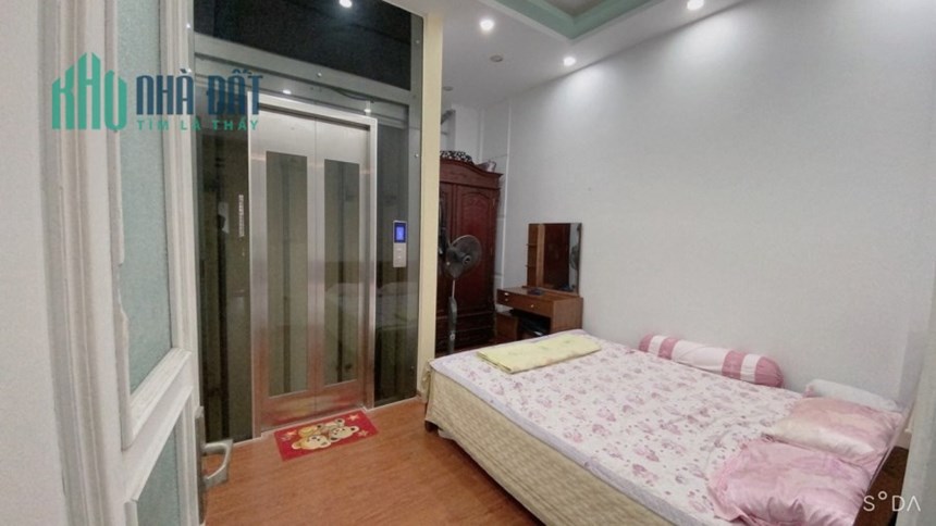 Nhà 55m Xây 7 Tầng Thang Máy. Ô Tô 7 Chỗ Đỗ Trong Nhà. Chính Chủ Cần Bán Nhanh Tặng Toàn Bộ Nội