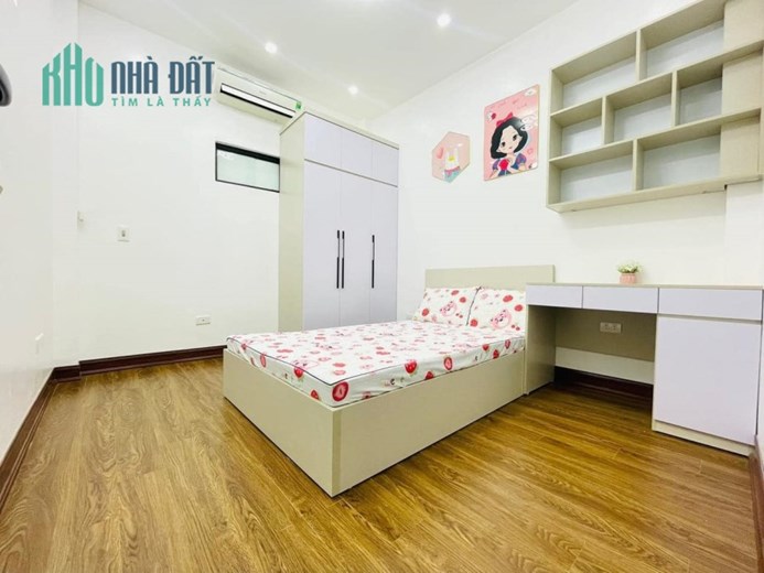 BÁN NHÀ THẠCH BÀN _ DÂN XÂY_ Ô TÔ 7 CHỖ VÀO NHÀ _ GẦN NGAY CHỢ THẠCH BÀN._ GIÁ RẺ