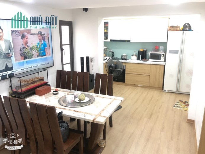 Bán nhà 85m2 phố Nguyễn Văn Cừ, Long Biên Gara 2 Ô tô tránh Vỉa hè rộng Kinh doanh siêu đỉnh Giá