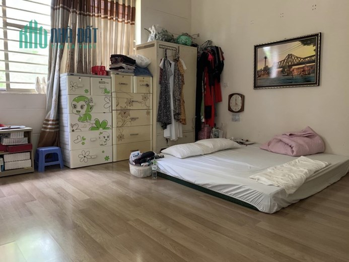 Bán nhà 84m2 phố Nguyễn Văn Cừ, Long Biên Gara Ô tô 7 chỗ Vỉa hè 3m Kinh doanh Giá 4.6 Tỷ