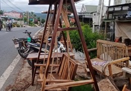 Xưởng sản xuất đồ gỗ muồng. Xưởng tại tổ 6 Xuân Thọ thành phố Đà Lạt