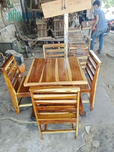 Xưởng sản xuất đồ gỗ muồng. Xưởng tại tổ 6 Xuân Thọ thành phố Đà Lạt