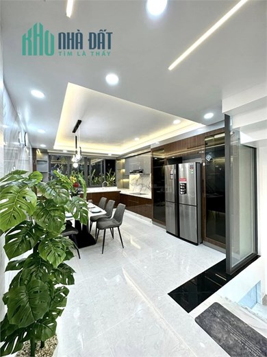 Siêu Phẩm 6 tầng Mặt tiền Phạm Huy Thông, Gò Vấp – View sông khu đắc địa