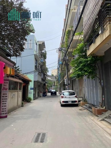 Bán gấp nhà 2 tầng 62m2 phố Phan Đình Giót, Hà Đông, ô tô vào nhà giá 4 tỷ