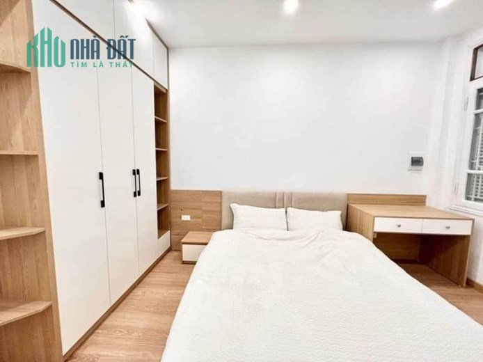 Bán gấp nhà 2 tầng 62m2 phố Phan Đình Giót, Hà Đông, ô tô vào nhà giá 4 tỷ