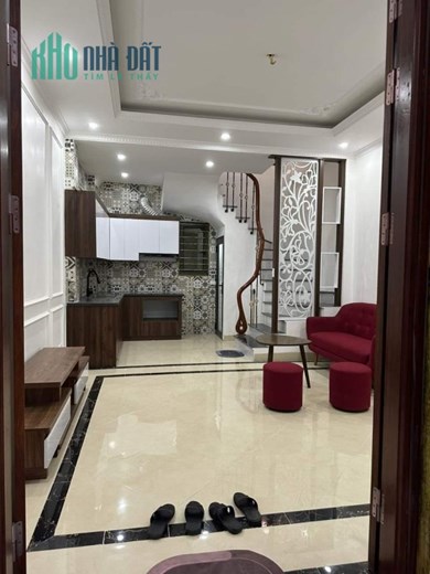 NHÀ ĐẸP LUNG LINH - GẦN PHỐ - MINH KHAI - XÂY MỚI 100%  - YÊN TĨNH - Ở SƯỚNG 5 TẦNG GIÁ CHỈ 4TỶ5