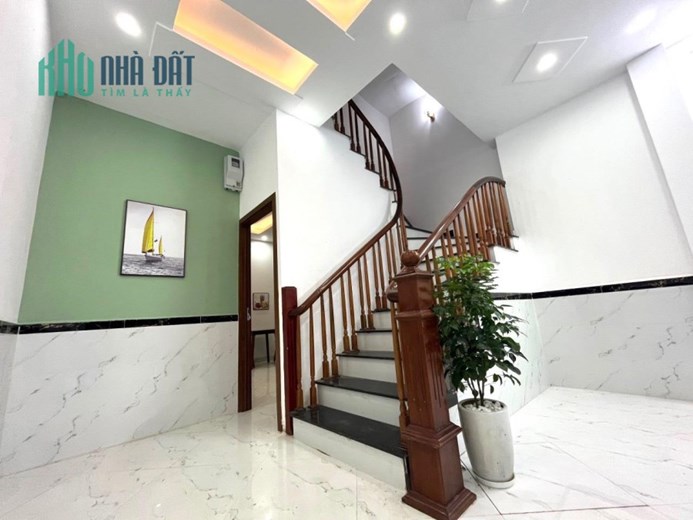 Bán CCMN Lê Thanh Nghị, Hai Bà Trưng 53m, 5 tầng, 9PN khép kín, thuê 600tr/năm, chỉ 6.8 tỷ