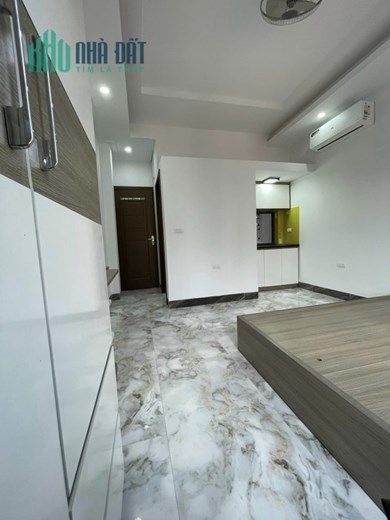 Siêu hót bán nhà c4 Đê La Thành, Đống Đa, 70m2, mt5m xây CCMN đẹp giá 5.6 tỷ