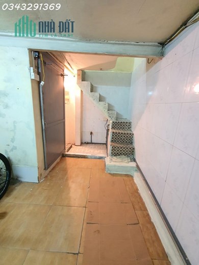 1.5 TỶ NHẬP KHẨU BA ĐÌNH – 11m2, 4 tầng. GẦN HỒ TÂY, GẦN ĐƯỜNG LỚN
