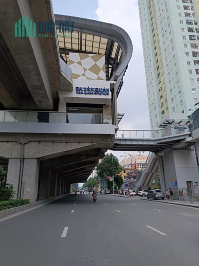 NHÀ ĐƯỜNG TRẦN PHÚ , HÀ ĐÔNG LÔ GÓC THOÁNG SÁNG NGÕ THÔNG GẦN PHỐ, 40M x 5 TẦNG MỚI ĐẸP Ở NGAY