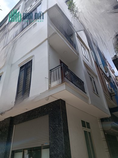 NHÀ ĐƯỜNG TRẦN PHÚ , HÀ ĐÔNG LÔ GÓC THOÁNG SÁNG NGÕ THÔNG GẦN PHỐ, 40M x 5 TẦNG MỚI ĐẸP Ở NGAY