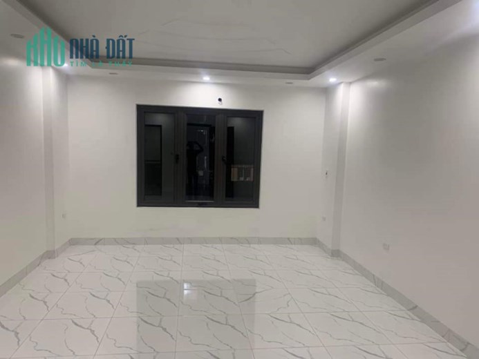 Ngõ nông, ba gác phóng, tặng nội thất ở ngay bán nhà Thịnh Quang