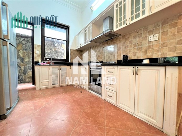 Biệt thự sang trọng tại Nguyễn Văn Hưởng - Thảo Điền - Diện tích 300m²