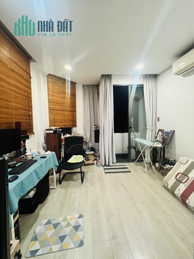 Bán nhà Lê Văn Sỹ Q3 , hxh,  50m2 ngang 4m, 5 tầng 4PN, Giá 8.4 Tỷ.