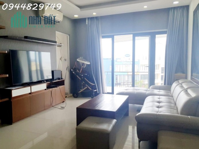 BÁN Căn hộ cao cấp MONARCHY Trần Hưng Đạo, Đà Nẵng, Căn Penhouse sân vườn 133m2, Giá  Chỉ 3,x Tỷ