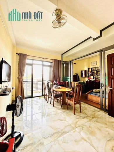 Bán nhà mặt tiền Trần Quang Diệu, P14, Q3, 6m x 9.5m, giá 31 tỷ