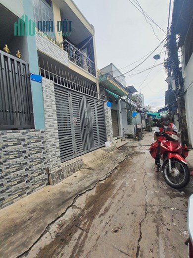 NHÀ HXH - MT KINH DOANH - 4 X 10 M - 2 TẦNG - Q.7 - GIÁ NHỈNH 4 TỶ.