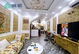 Hiếm, Thạch Bàn dân xây ô tô bẩy chỗ đỗ cửa, vào nhà 45m 4 tầng mặt tiền 4m giá 3.5 tỷ