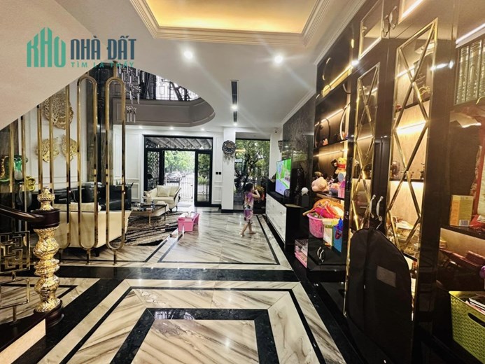 Biệt thự Vinhomes Gardenia Hàm Nghi 107m, Mt 6m, thang máy, sang trọng đẳng cấp, chỉ 35 tỷ.