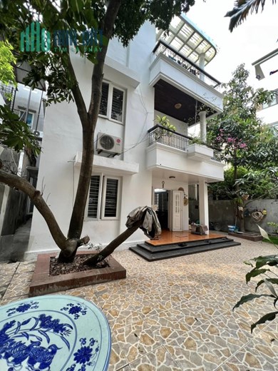 Bán nhà đẹp Thanh Nhàn 161m2, 4 tầng, MT 11m, gần phố, công viên giá 16 tỷ