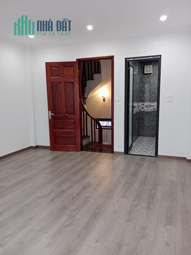 Mới ở luôn, thoáng trước sau, ngõ ba gác, ô tô 20m, bán nhà Trường Chinh