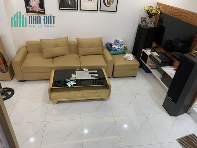 .Nhà Kề Mặt Tiền Núi Thành, 43m2 3 tầng, 3.x tỷ