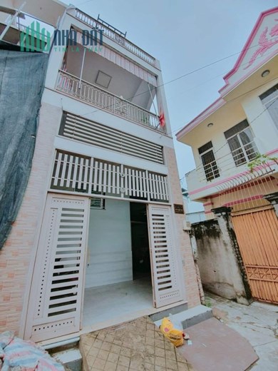 NHÀ DIỆN TÍCH LỚN 160M2 - Ở VÀ CHO THUÊ - 20 TRIỆU THÁNG - HẺM XE HƠI - NỞ HẬU NHIỀU TÀI LỘC.