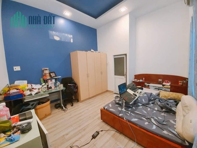 NHÀ DIỆN TÍCH LỚN 160M2 - Ở VÀ CHO THUÊ - 20 TRIỆU THÁNG - HẺM XE HƠI - NỞ HẬU NHIỀU TÀI LỘC.
