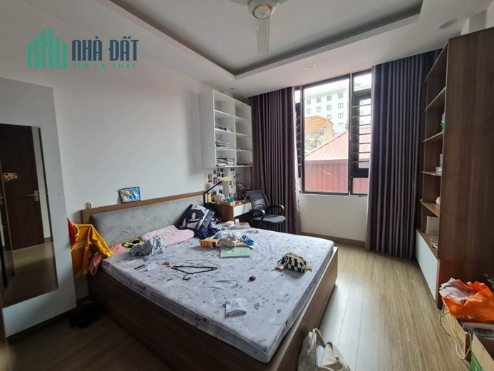 80m Xây 8 Tầng Thang Máy. Dòng Tiền 900 Triệu 1 Năm. Chính Chủ Cần Bán Gấp