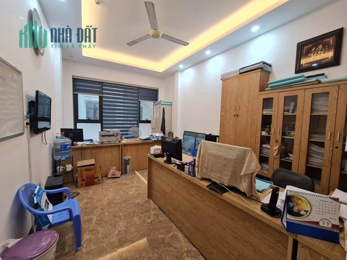 80m Xây 8 Tầng Thang Máy. Dòng Tiền 900 Triệu 1 Năm. Chính Chủ Cần Bán Gấp