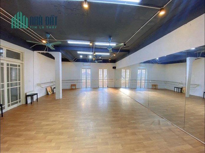 67 tỷ-Biệt thự Liễu Giai, Ba Đình, 230m x 4 tầng, mặt tiền 15m- gần Nguyễn Chí Thanh, Văn Cao, Đội