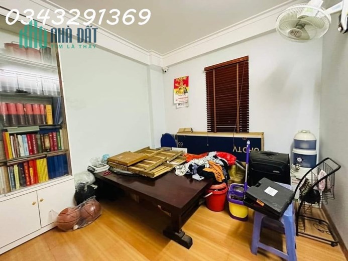 40m 5 Tầng 3 Tỷ Kim mã Trung Tâm Ba Đình. Nhà Ngõ Thông Gần Ô Tô Giá Cực Rẻ. Chủ Thiện Chí Bán.