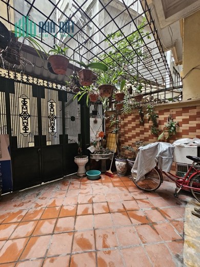 Bán nhà riêng đường Láng quận Đống Đa 65m 4T MT4.5m ngõ thông gần phố ở ngay nhỉnh 7 tỷ lh