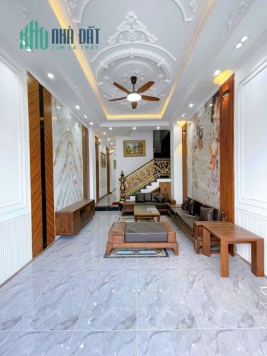 Nhà 5 Tầng, Có Thang Máy, Ninh Kiều, Cần Thơ - 8 tỷ 6