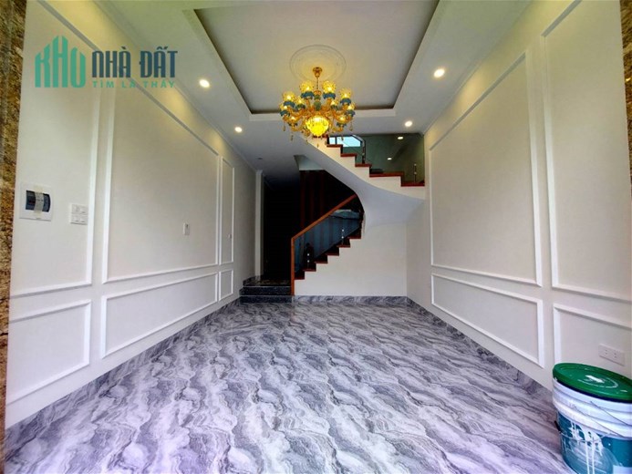 Bán nhà Thạch Bàn 60m2 lô góc 6 tầng, mặt tiền 5m, giá chào 7 tỷ nhà mới tinh.