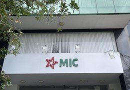VỊ TRÍ VÀNG - TẦNG TRỆT MẶT TIỀN TÒA NHÀ CHO THUÊ QUẬN 4, HCM