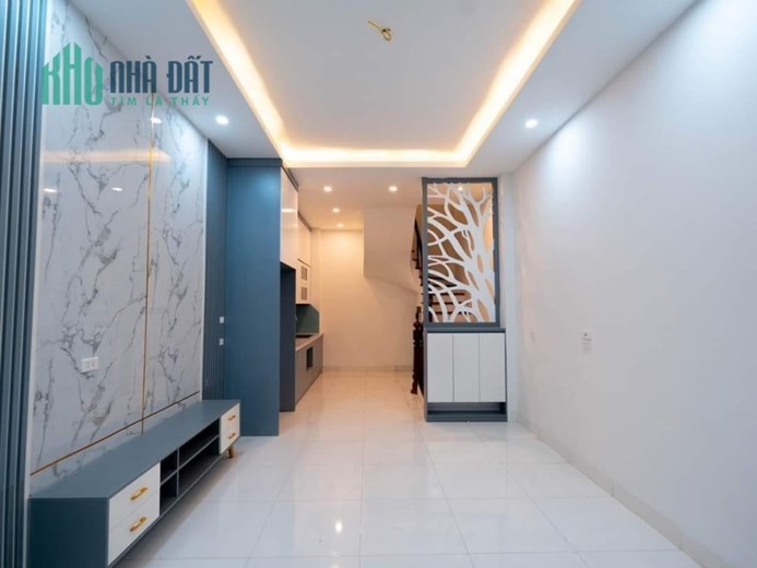 Bán nhà 45m2 phố Yên Phụ, Tây Hồ Dân xây 6 ngủ 10m 2 Ô tô đua Giá 4.5 Tỷ