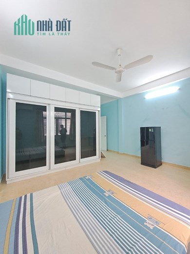 Phòng cho thuê studio, cửa sổ đường 5B, Q. Bình Tân