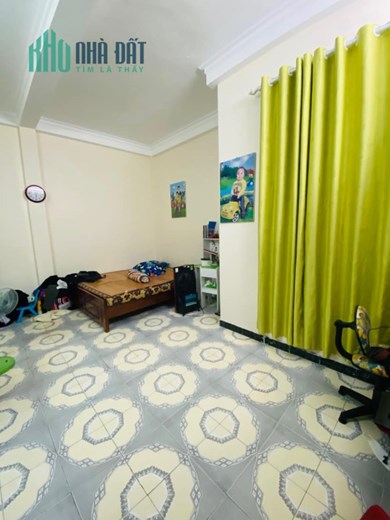 Bán nhà 32m2 phố Yên Phụ, Tây Hồ Ô tô thông Kinh doanh siêu tốt 4.5 Tỷ