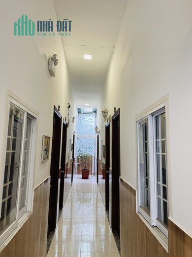 Cần Bán Gấp khách Sạn 126m2, Đường nguyễn Xí, Phường 26, Quận Bình Thạnh.