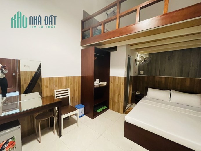 Cần Bán Gấp khách Sạn 126m2, Đường nguyễn Xí, Phường 26, Quận Bình Thạnh.