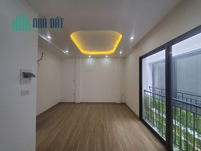 Bán nhà lô góc Hào Nam 45m2 4 tầng, 2 thoáng, gần oto, ngõ rộng thoáng, 6 tỷ