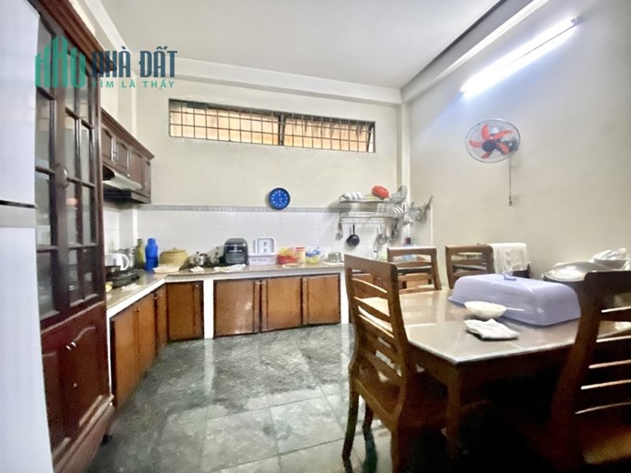 Bán nhà chính chủ 4.2Mx23M 4Tầng Hẻm 10M đường Cộng Hòa P4  quận Tân Bình.