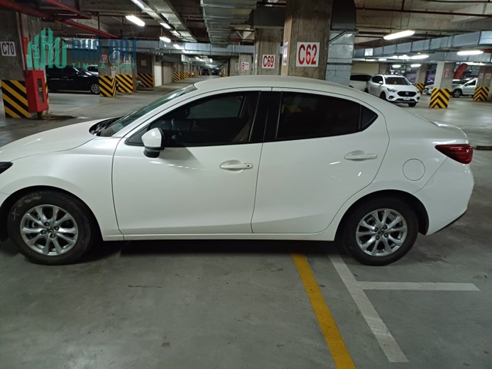 Chính chủ cần bán xe Mazda 2 deluxe đăng ký năm 2019. - Giá bán gấp: 550tr