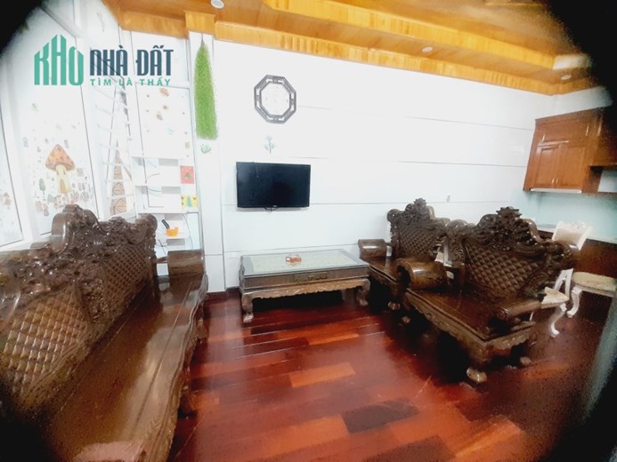 Bán nhà đường Láng hơn 3 tỉ tặng kèm nội thất siêu sịn sò